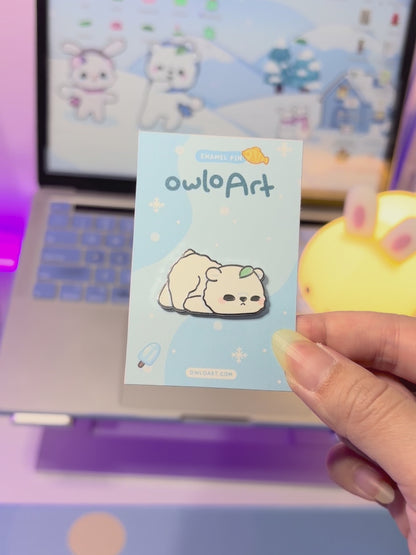 Lazy Bear Mausu Enamel Pin